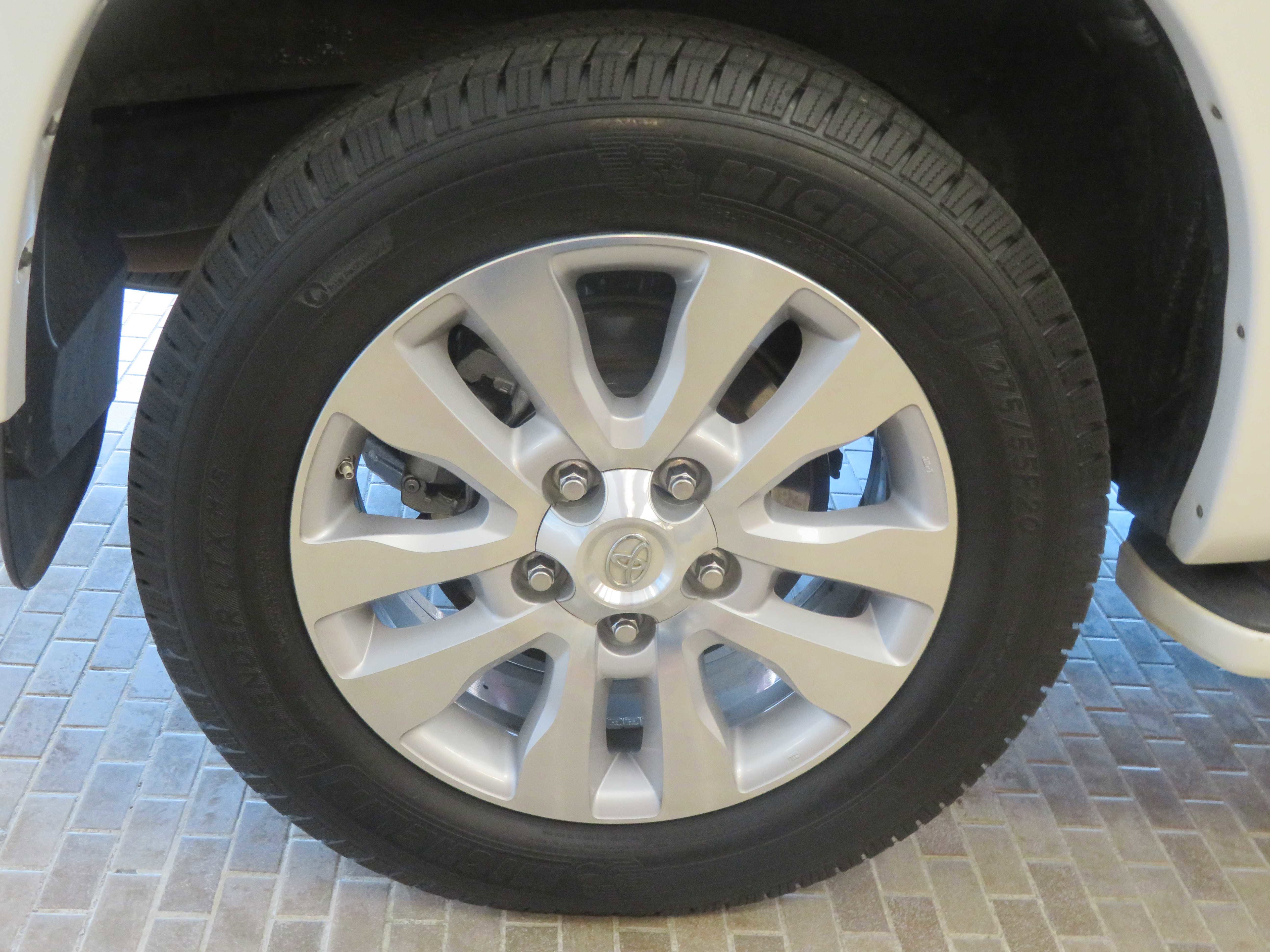 Used 2016 Toyota Sequoia Platinum AWD/4WD image 10