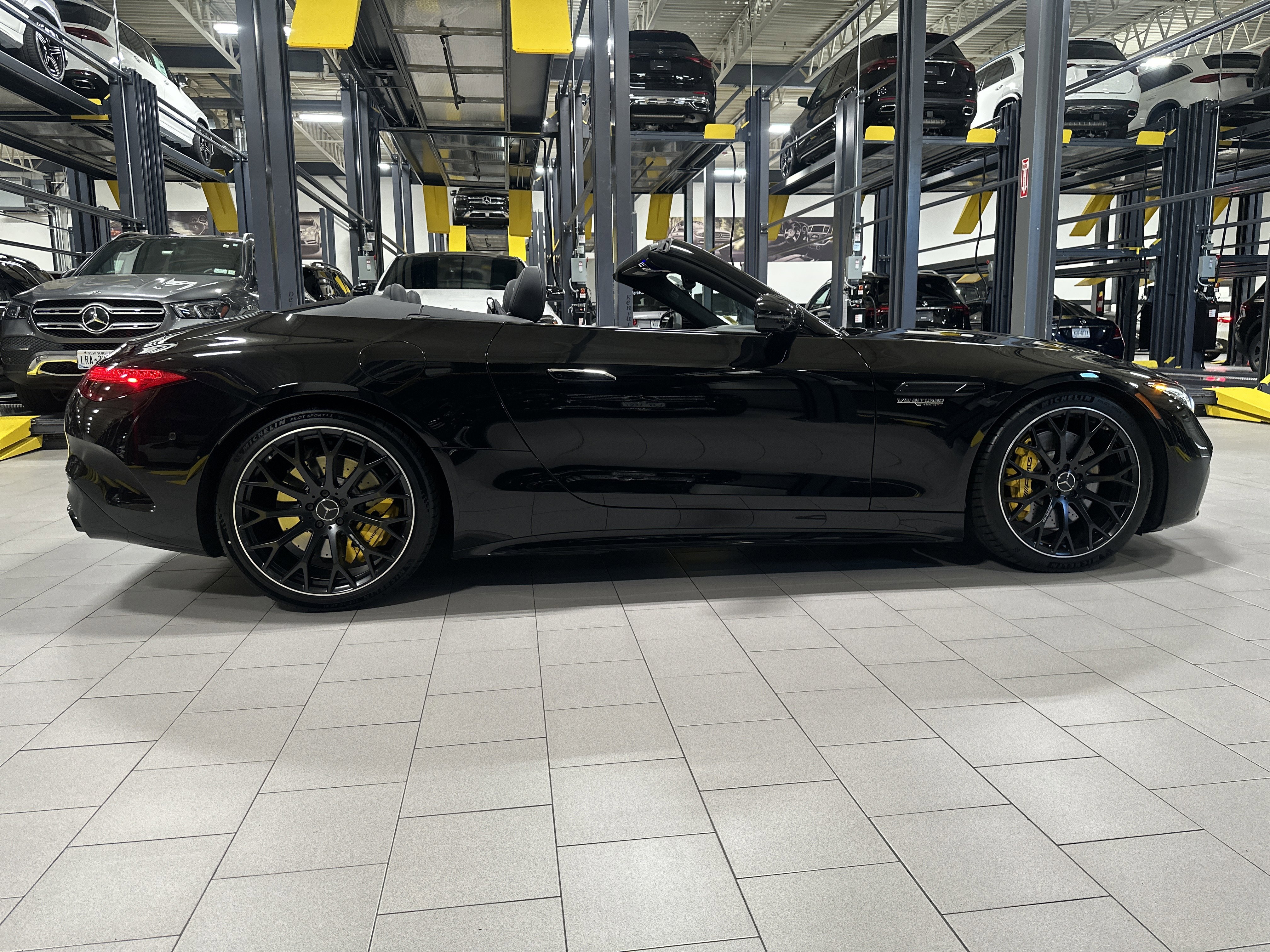 Certified 2022 Mercedes-Benz SL 63 AMG 4MATIC image 6