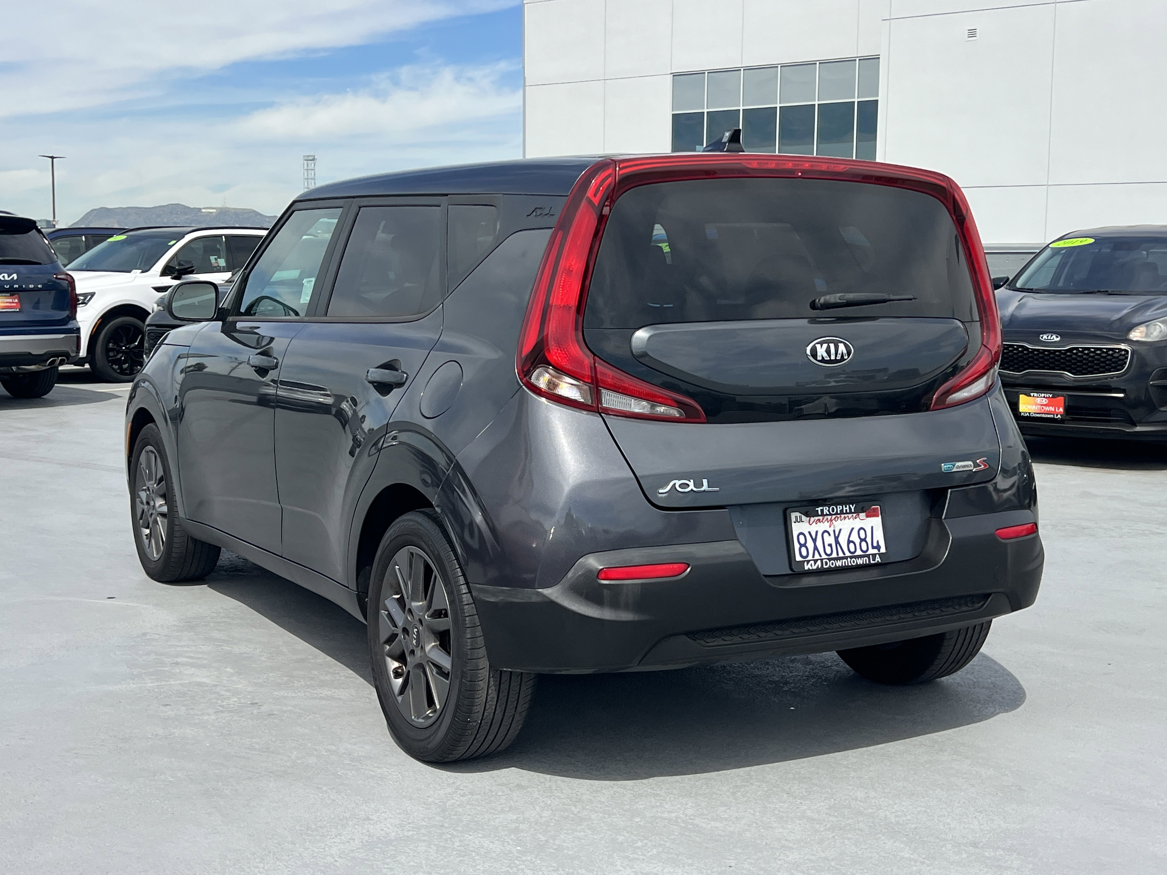 Certified 2021 Kia Soul S image 4