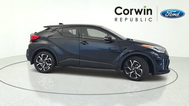 Used 2021 Toyota C-HR XLE FWD image 7