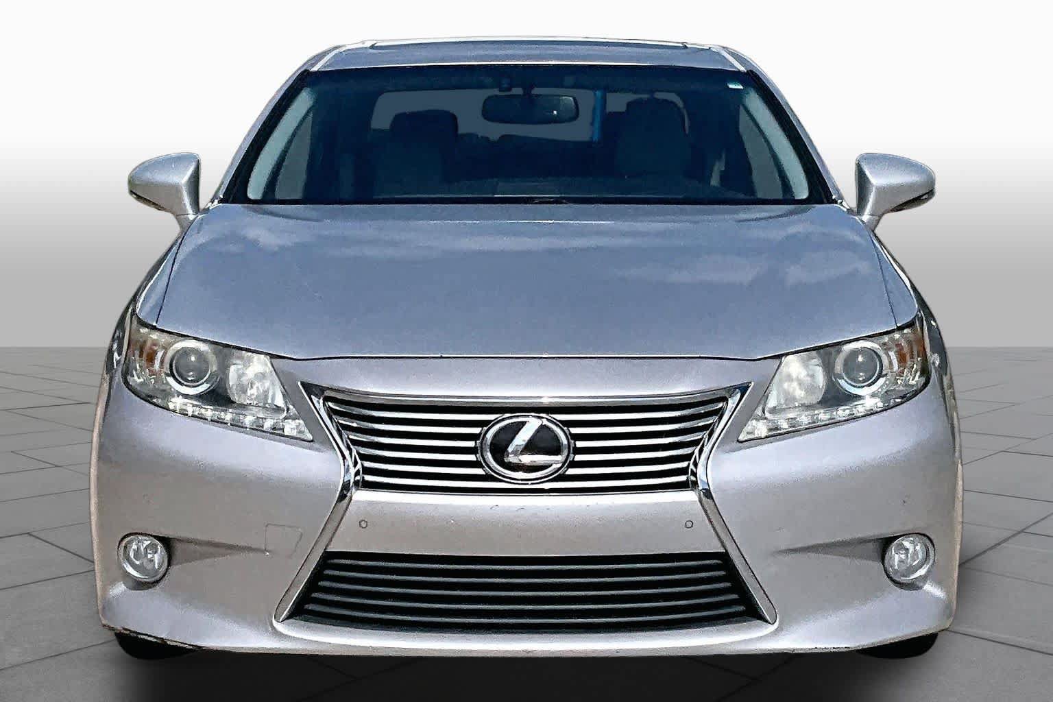 Used 2013 Lexus ES 350 w/ Luxury Pkg FWD image 4