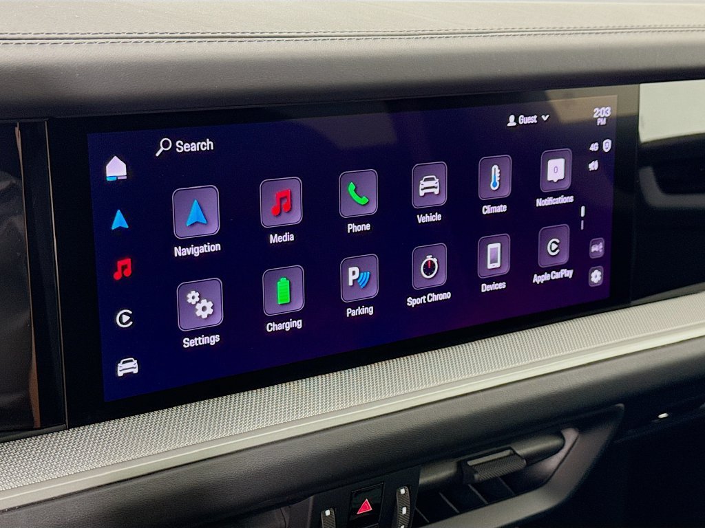 Certified 2025 Porsche Cayenne E-Hybrid AWD/4WD image 18
