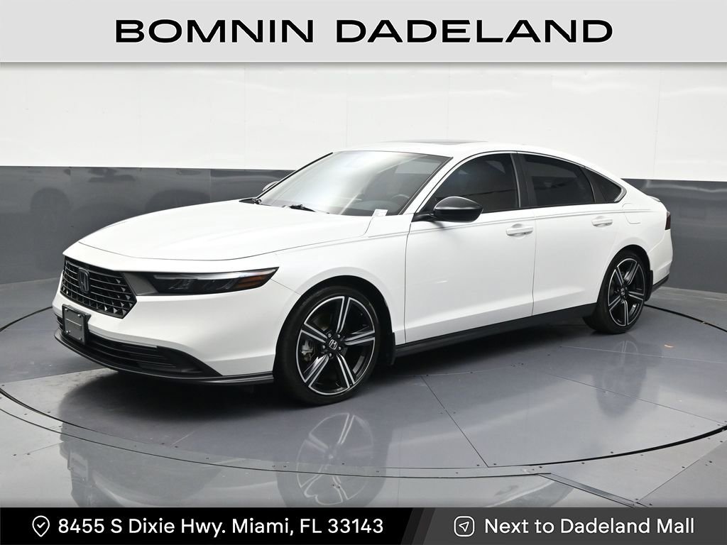 Used 2023 Honda Accord Sport image 1