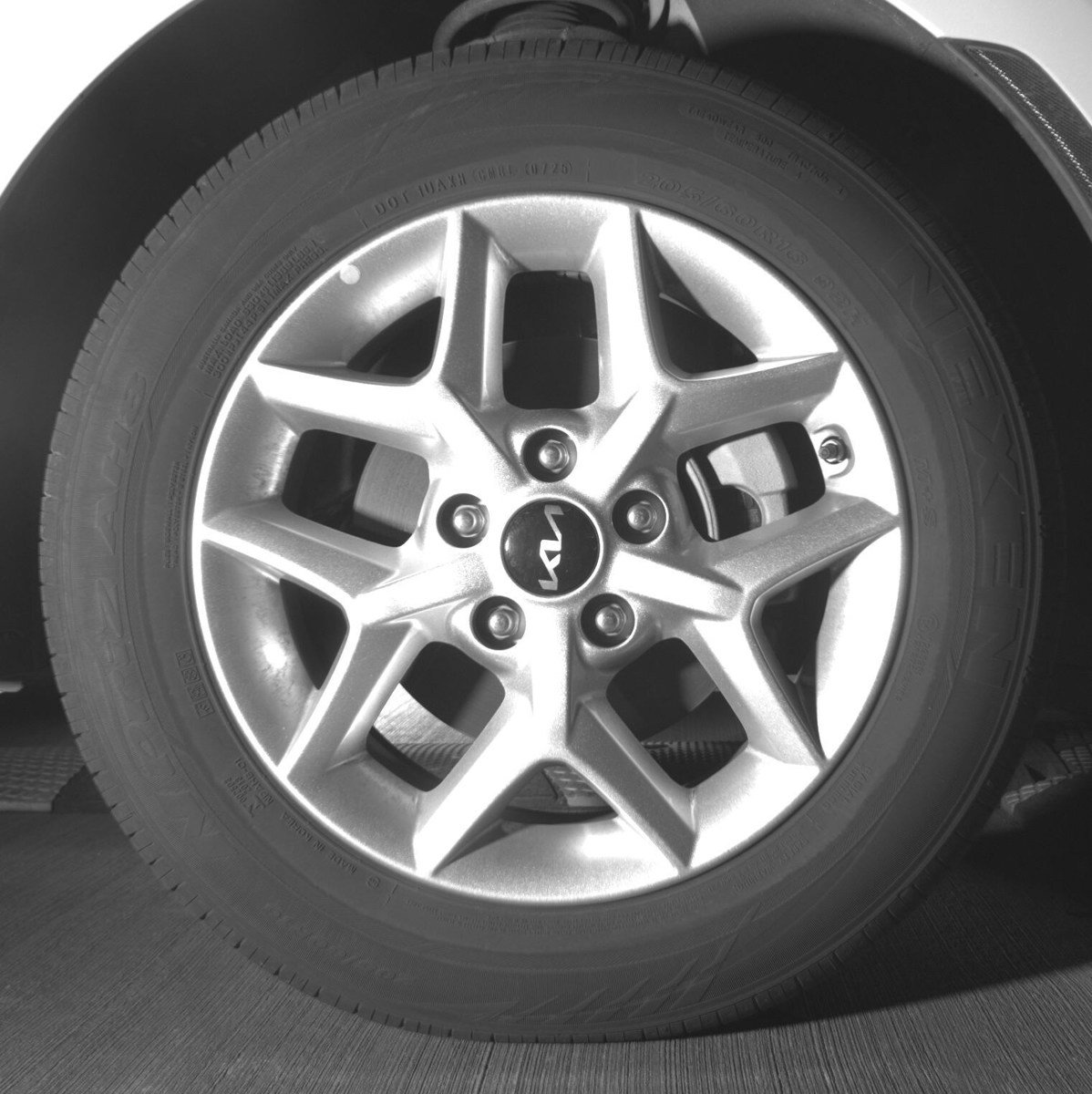 Used 2025 Kia Soul LX w/ LX Technology Package FWD image 10