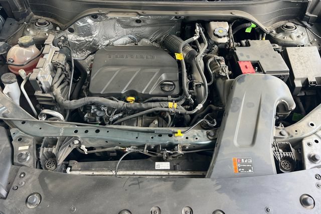 Used 2025 Chevrolet Trax LT FWD image 23