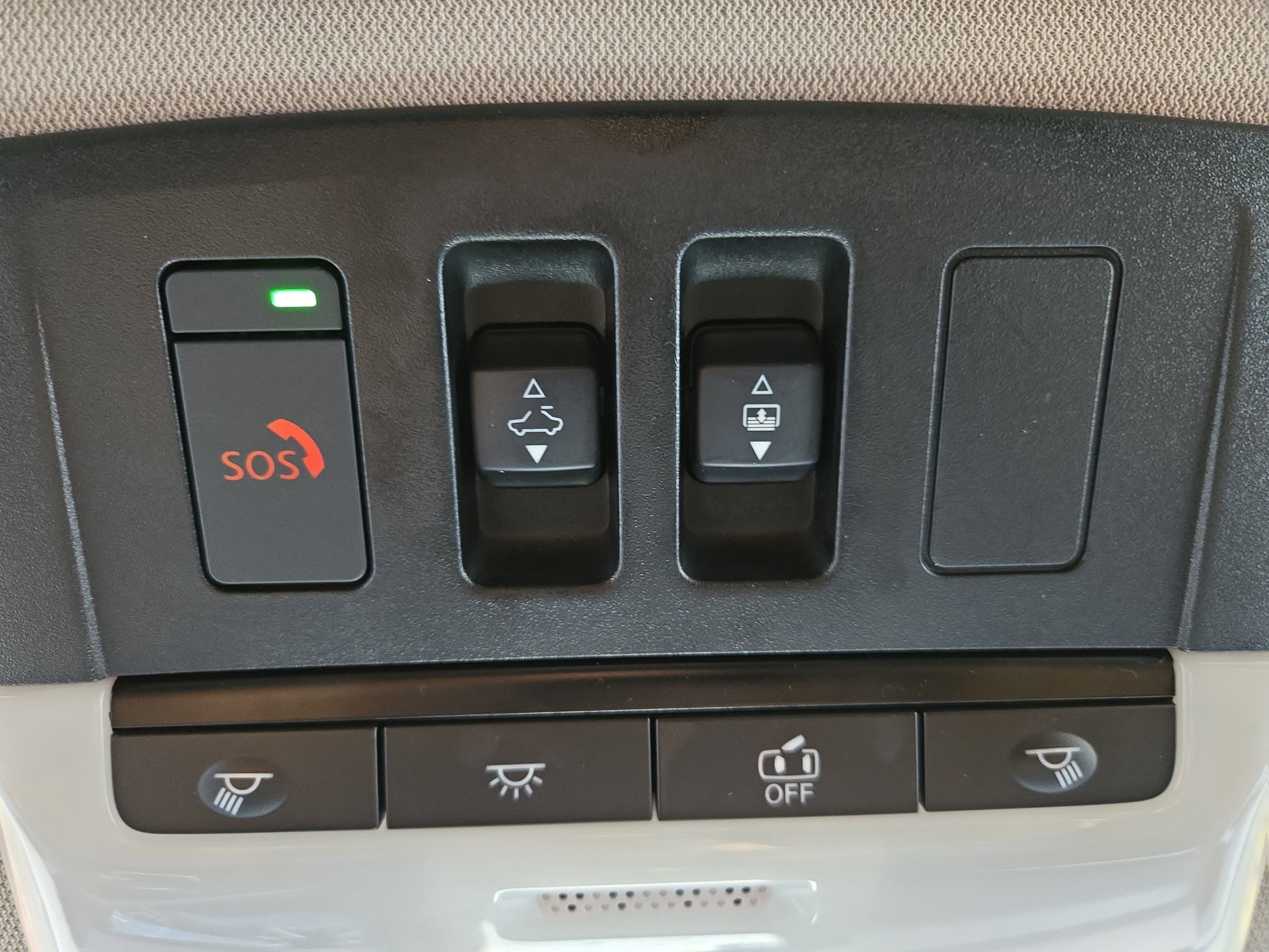 Used 2023 Nissan Rogue SL w/ SL Premium Package image 24