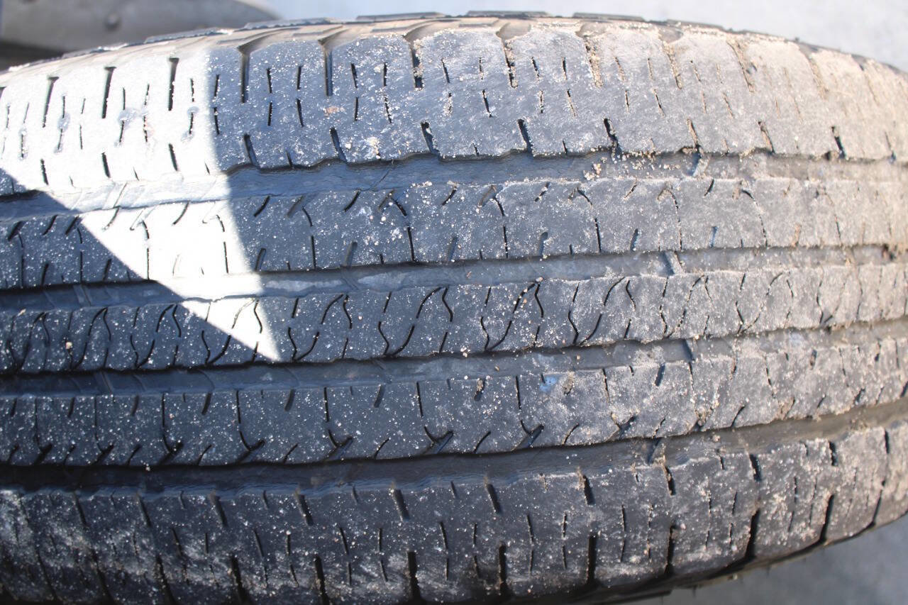 Used 2015 Chevrolet Traverse LS FWD image 23