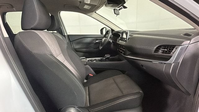 Used 2026 Nissan Rogue SV w/ Cold Weather Package AWD/4WD image 29