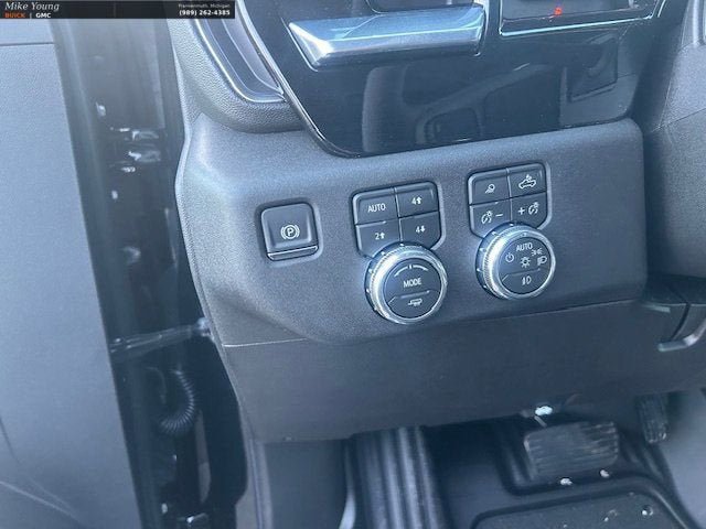 New 2026 GMC Sierra 2500 SLT w/ SLT Premium Package AWD/4WD image 15