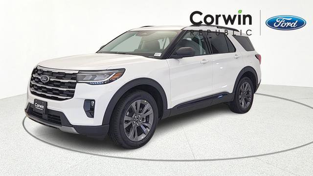 New 2026 Ford Explorer Active w/ Active Comfort Package image 3