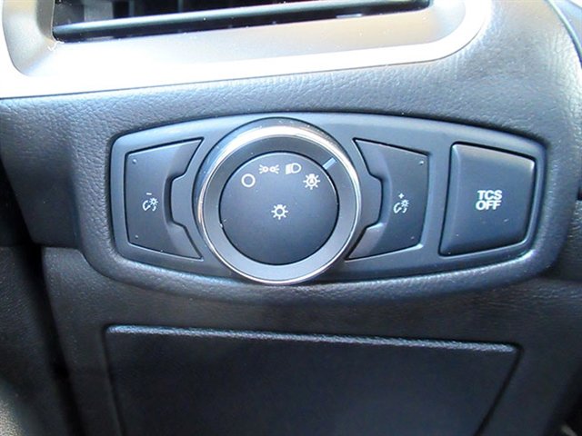 Used 2021 Ford Edge SE image 28