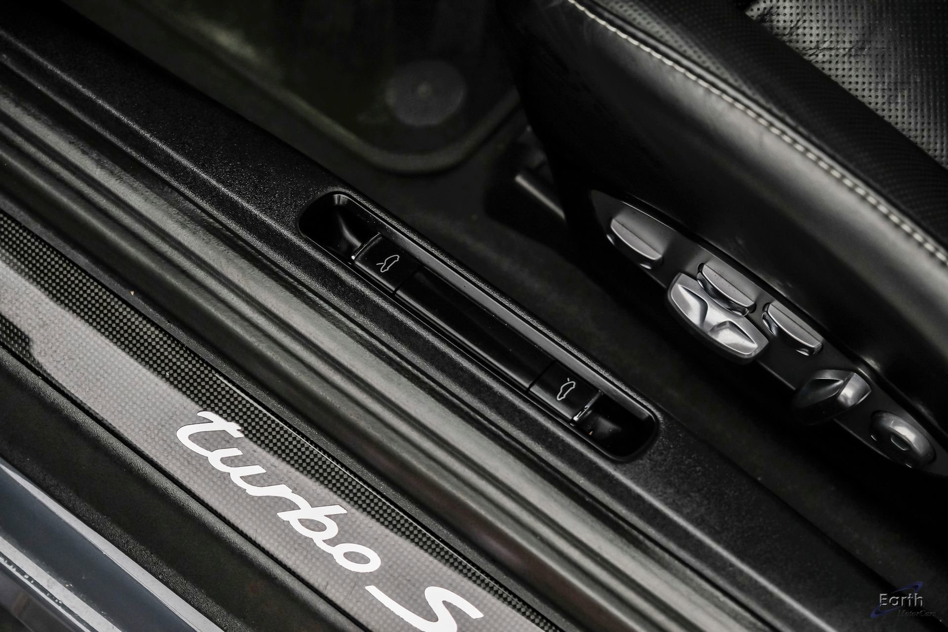 Used 2017 Porsche 911 Turbo S AWD/4WD image 48