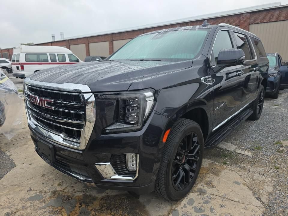 Used 2023 GMC Yukon XL SLT w/ SLT Premium Package
