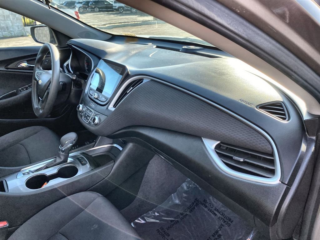 Used 2024 Chevrolet Malibu LT image 27