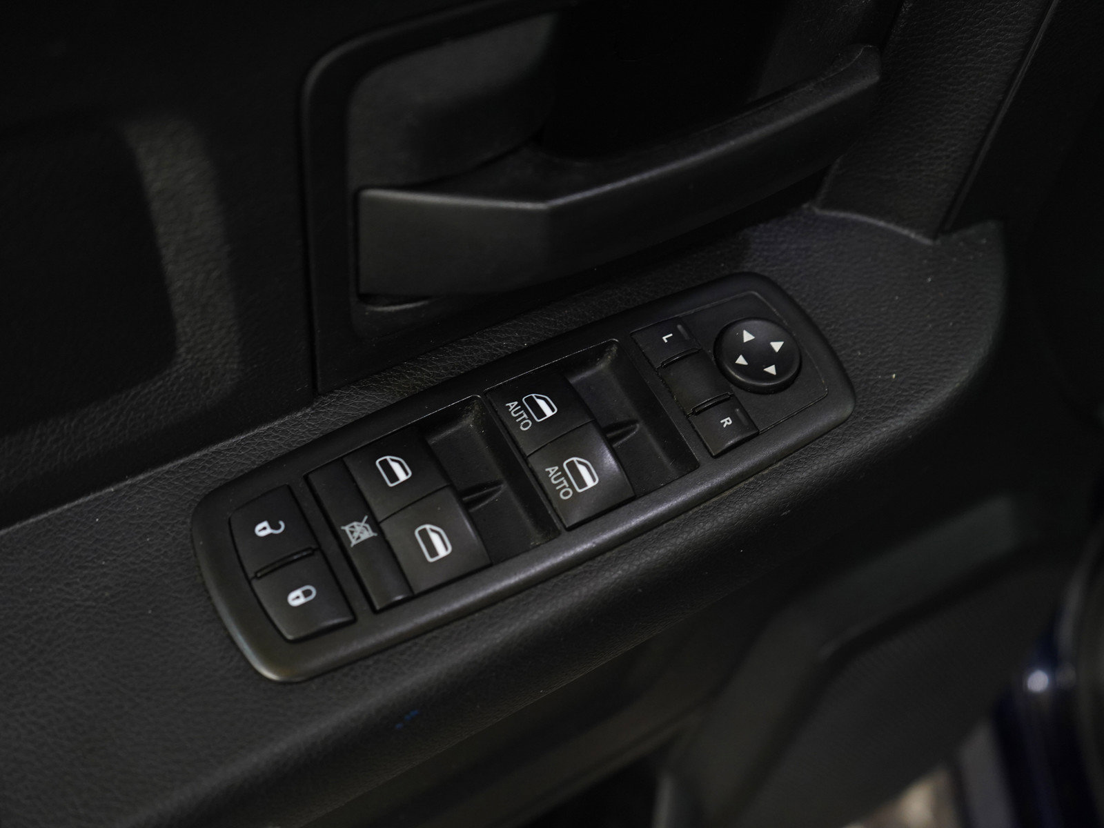 Used 2014 RAM 1500 Express AWD/4WD image 18