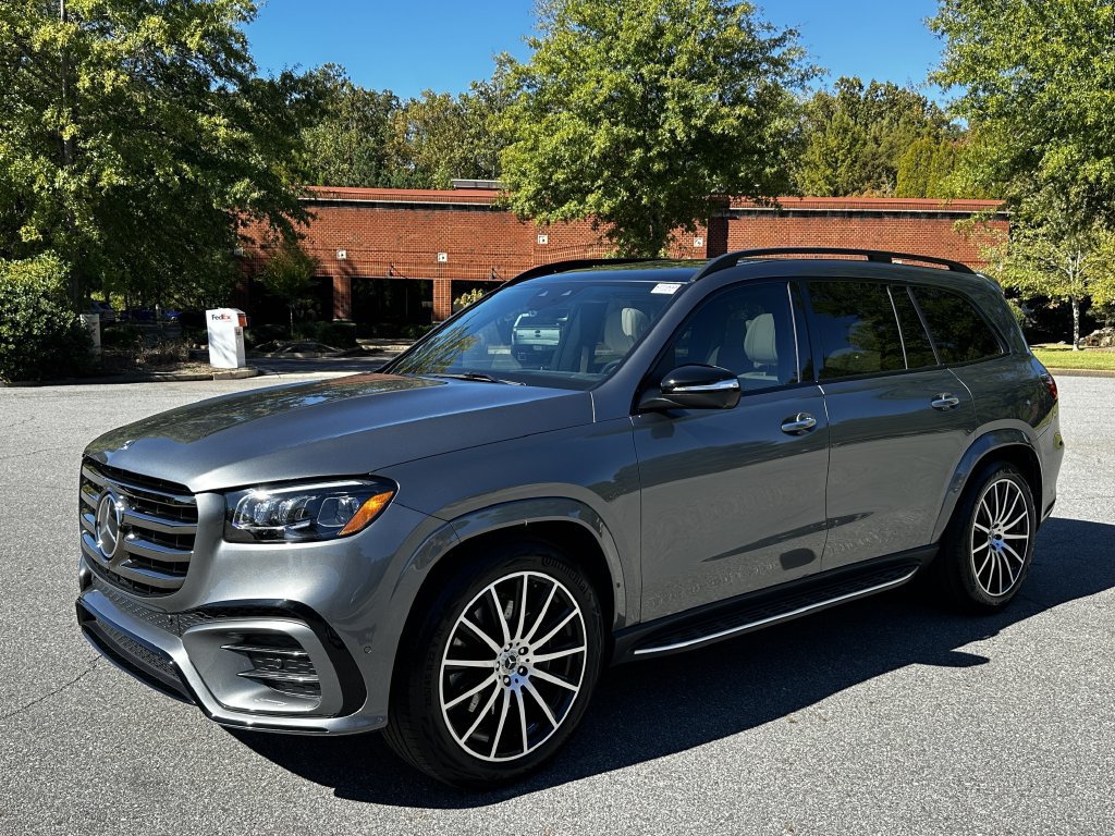 Certified 2025 Mercedes-Benz GLS 450 4MATIC image 4