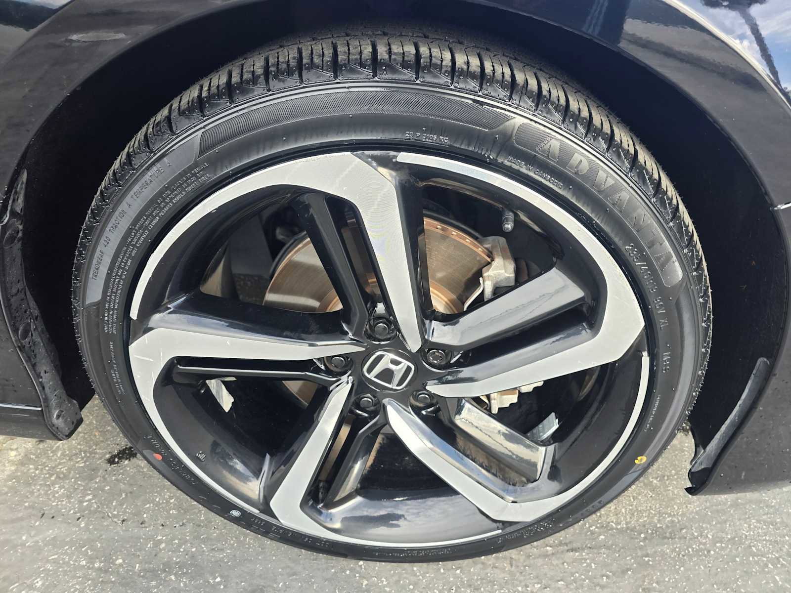 Used 2018 Honda Accord Sport image 9