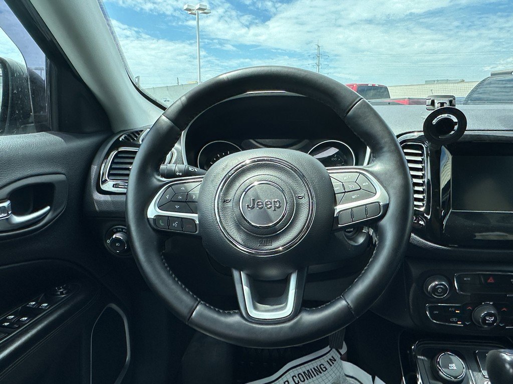 Used 2021 Jeep Compass Latitude image 24