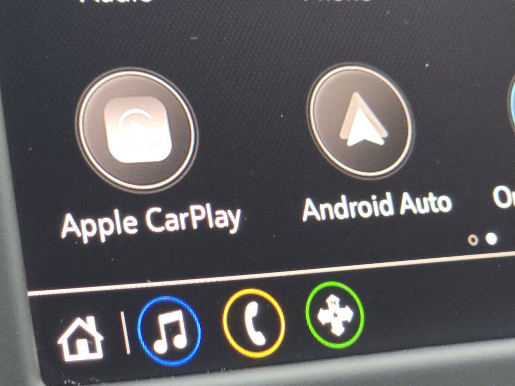 Used 2024 Chevrolet Equinox LT image 3