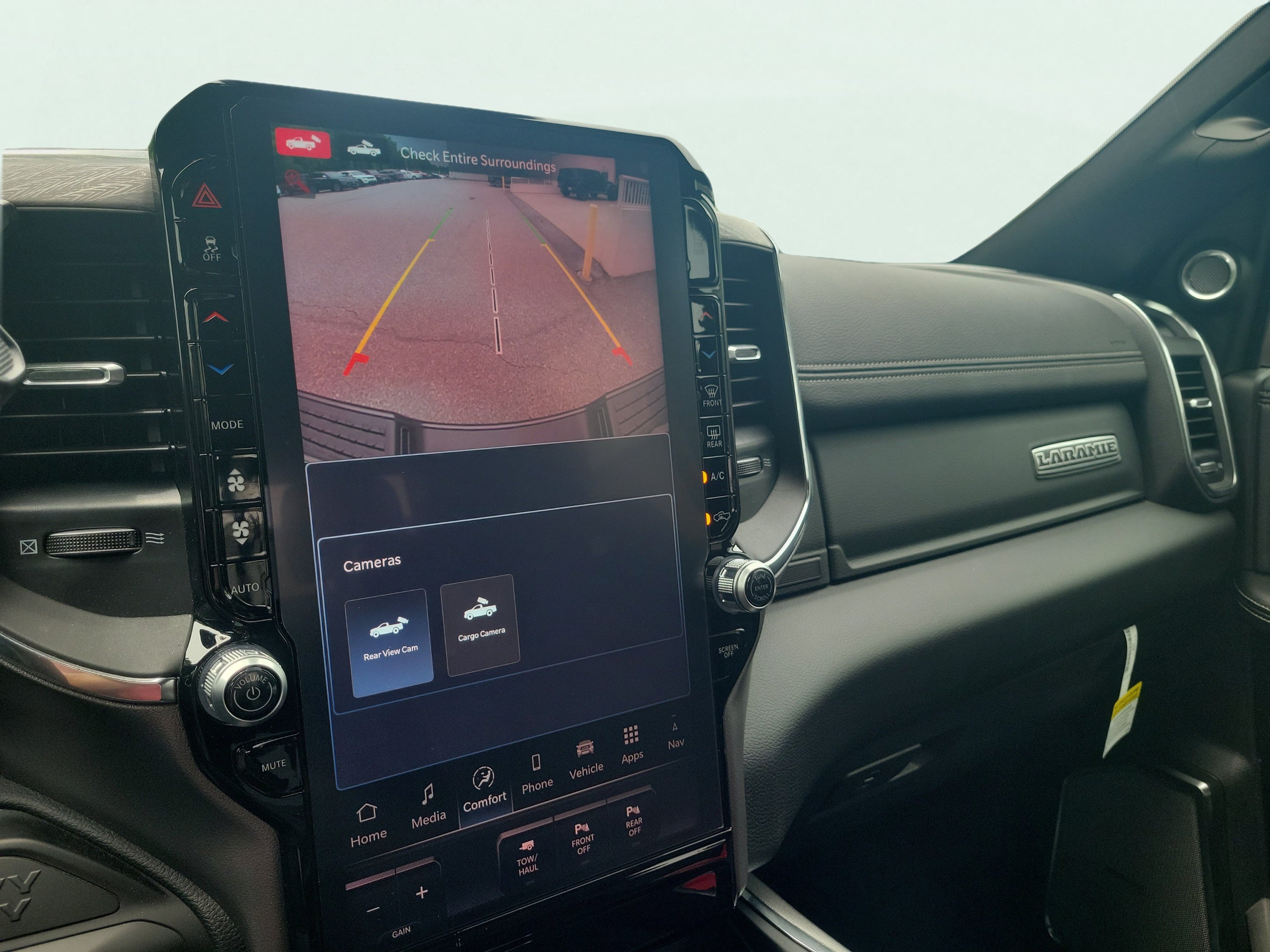 New 2026 RAM 2500 Laramie AWD/4WD image 37