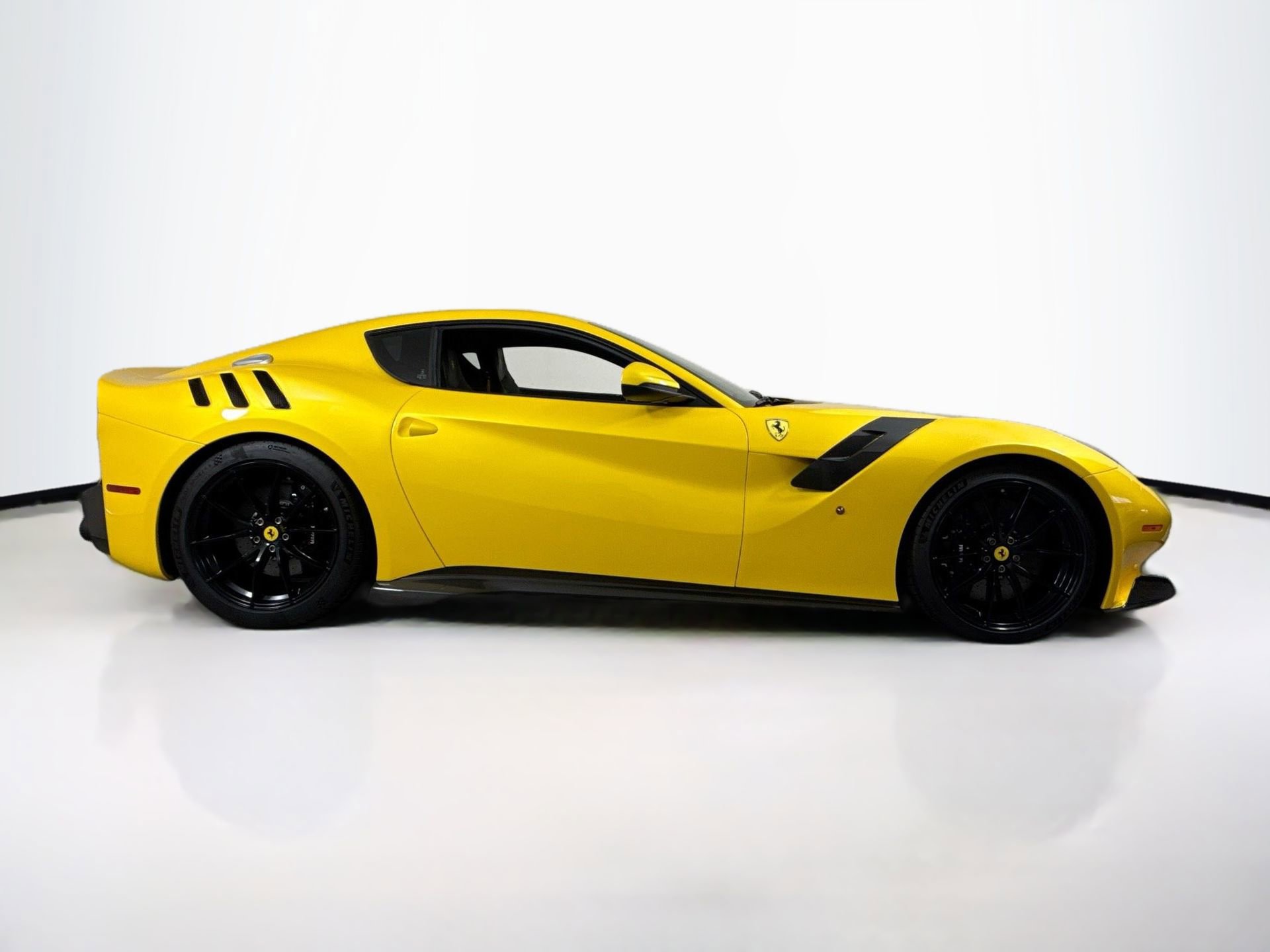 Certified 2017 Ferrari F12tdf RWD image 8