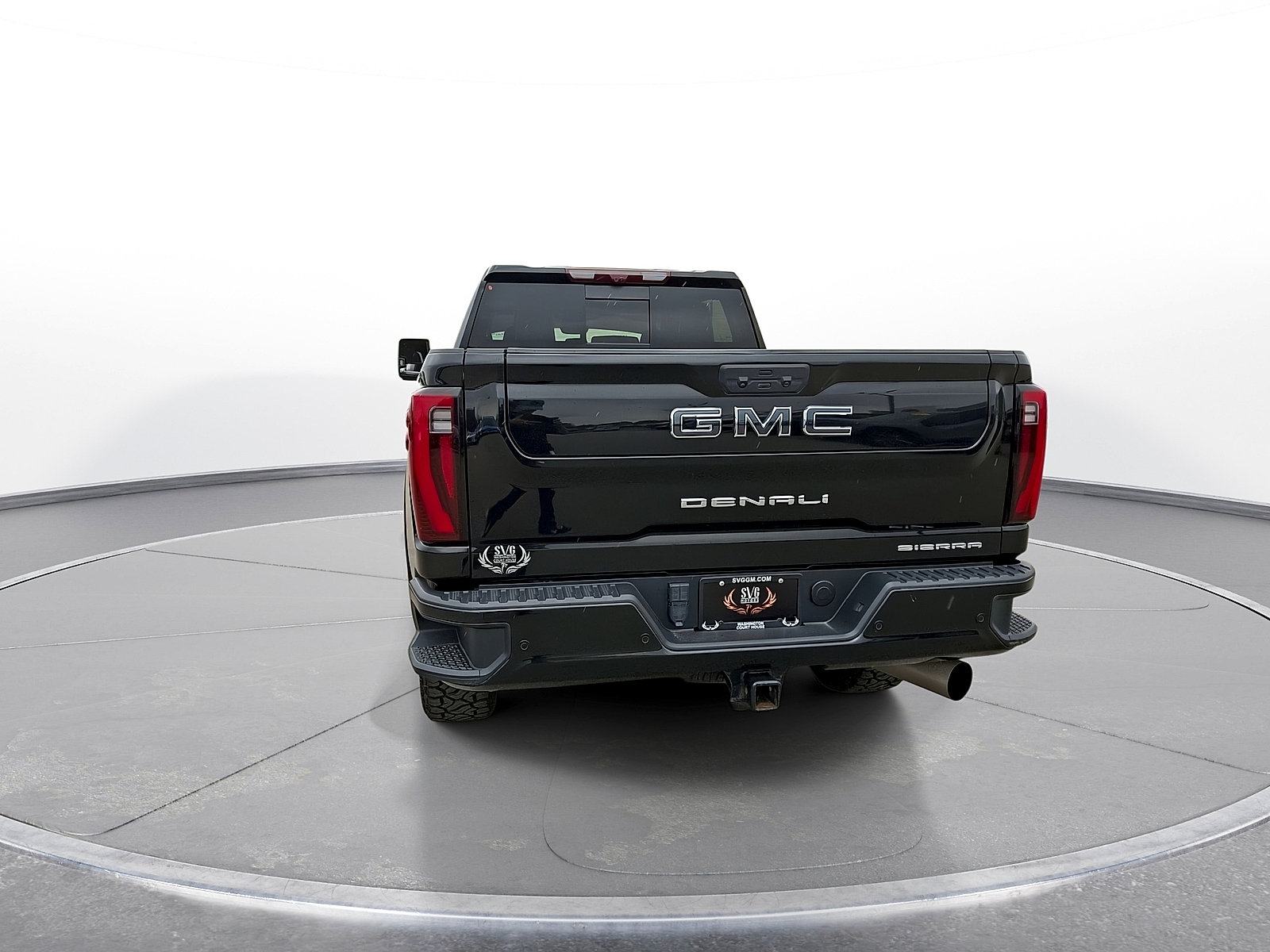 Used 2024 GMC Sierra 3500 Denali Ultimate AWD/4WD image 7