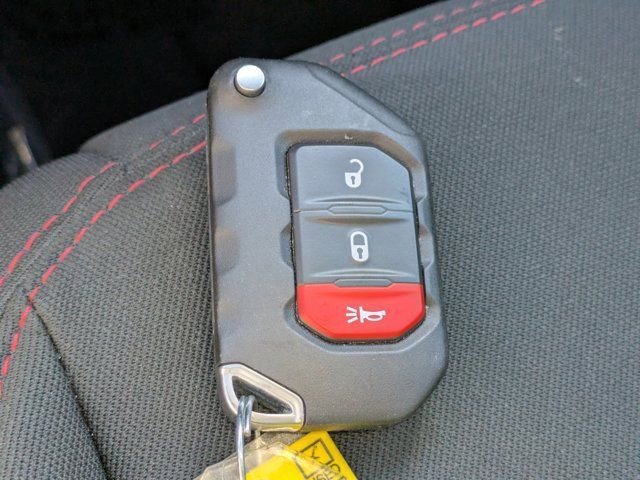 Used 2021 Jeep Wrangler Rubicon image 23