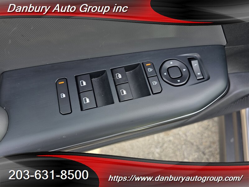 Used 2025 Kia K4 FWD image 10