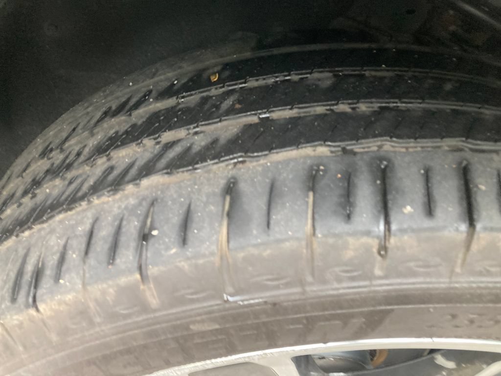 Used 2019 GMC Acadia Denali AWD/4WD image 32