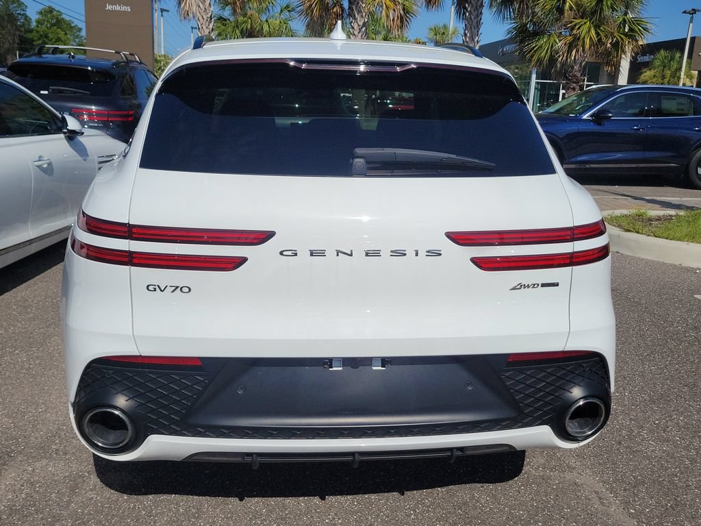 Used 2025 Genesis GV70 3.5T Sport w/ Sport Advanced Package AWD/4WD image 10