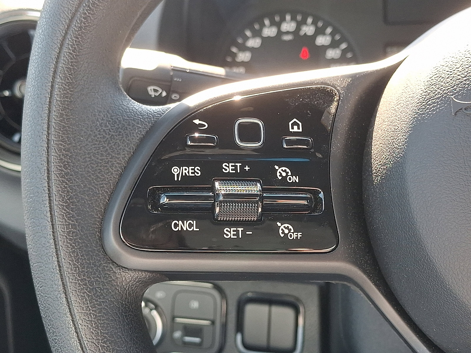 Used 2023 Mercedes-Benz Sprinter 4500 image 23