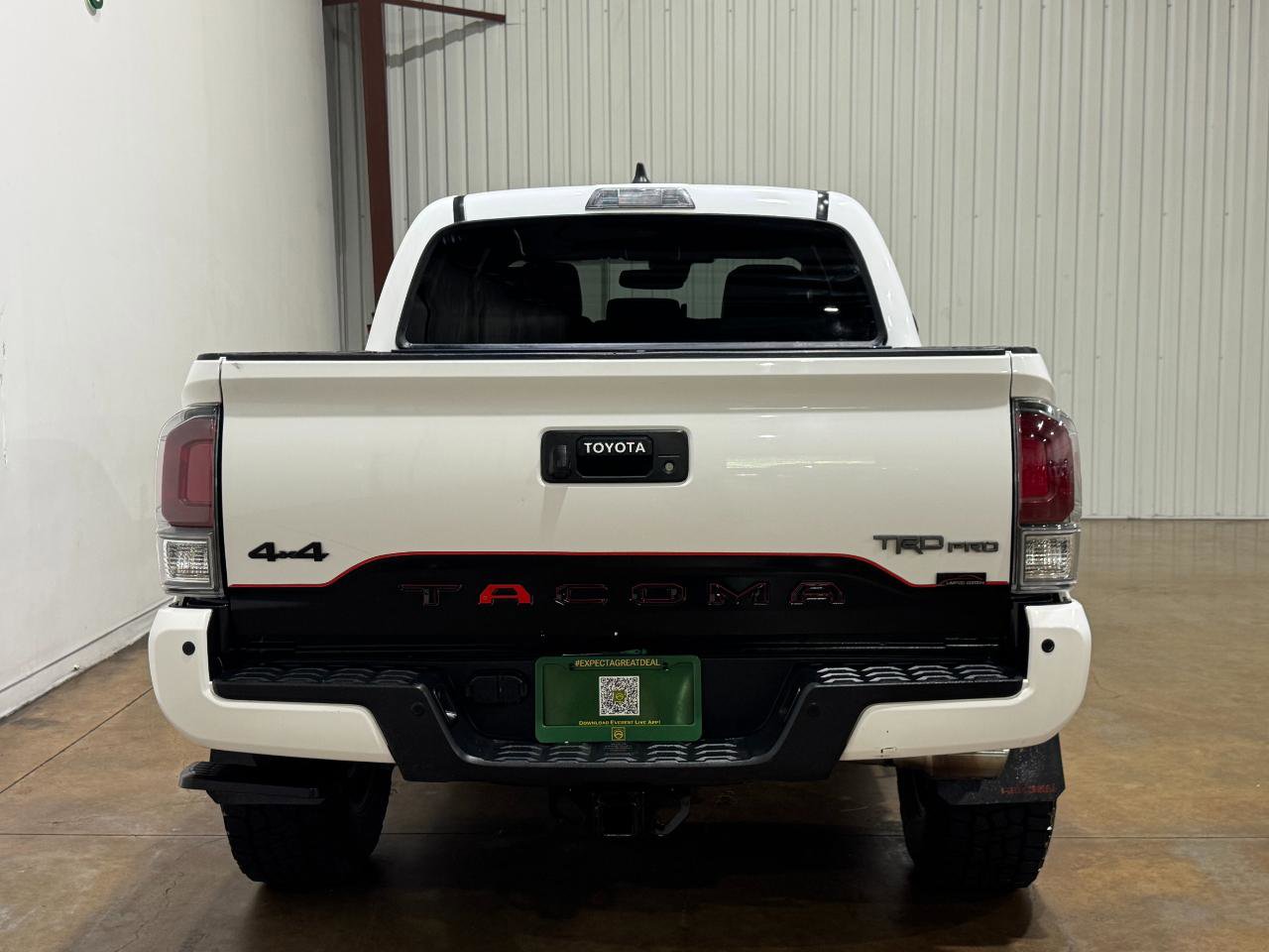 Used 2021 Toyota Tacoma TRD Off-Road w/ Technology Package AWD/4WD image 7