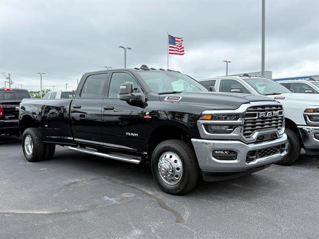 New 2026 RAM 3500 Big Horn AWD/4WD image 1