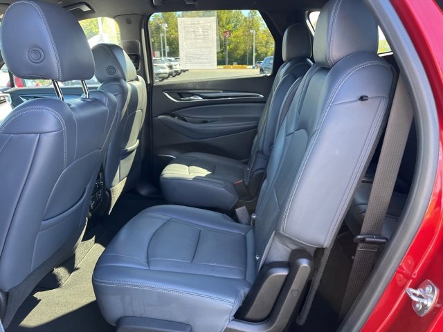 Used 2024 Buick Enclave Premium image 15