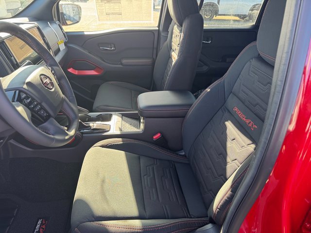 New 2025 Nissan Frontier PRO-4X w/ Pro Convenience Package image 7