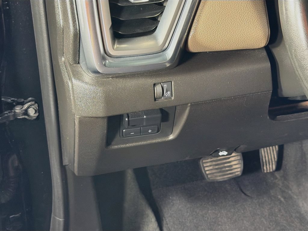 Used 2023 GMC Canyon Denali AWD/4WD image 10