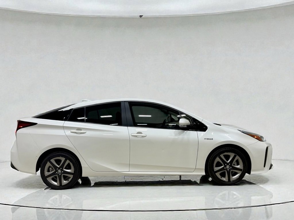 Used 2020 Toyota Prius XLE image 7