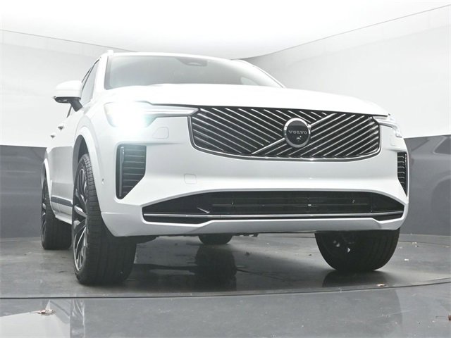 New 2026 Volvo XC90 B6 Plus w/ Protection Package Premier image 39