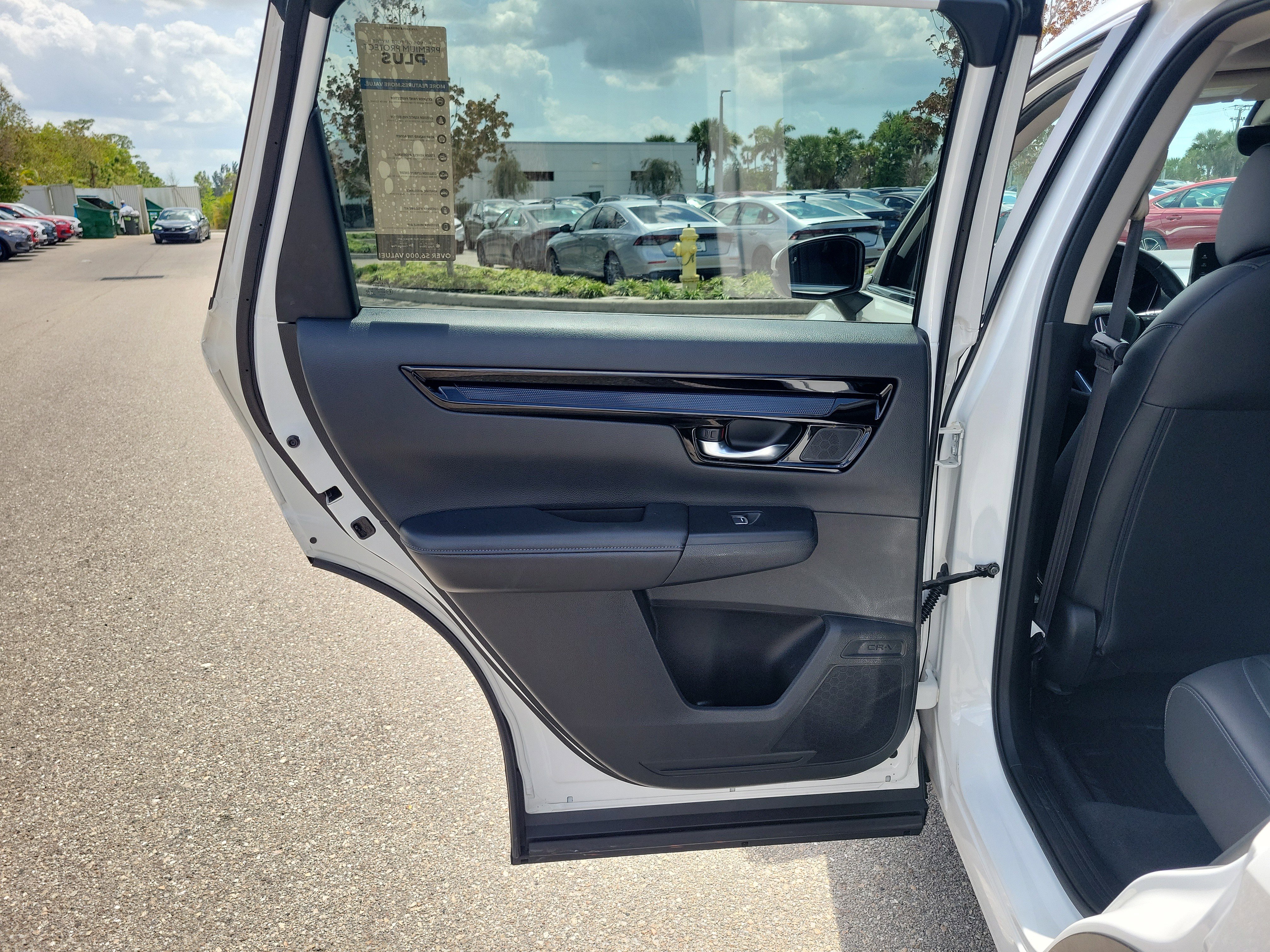 Used 2024 Honda CR-V EX-L image 14