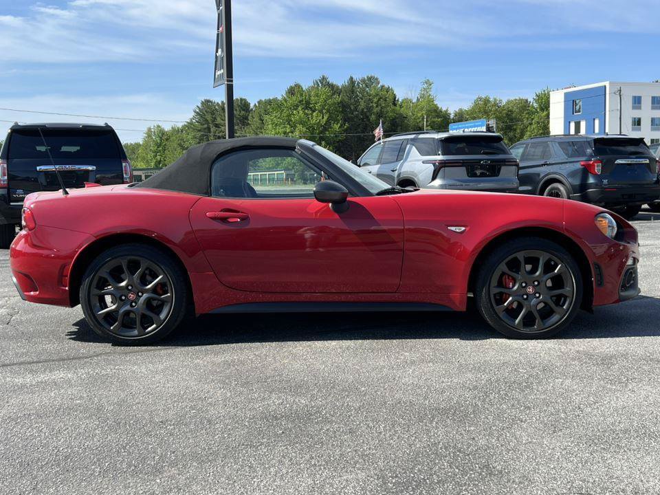 Used 2019 FIAT 124 Spider Abarth w/ Convenience Group RWD image 11