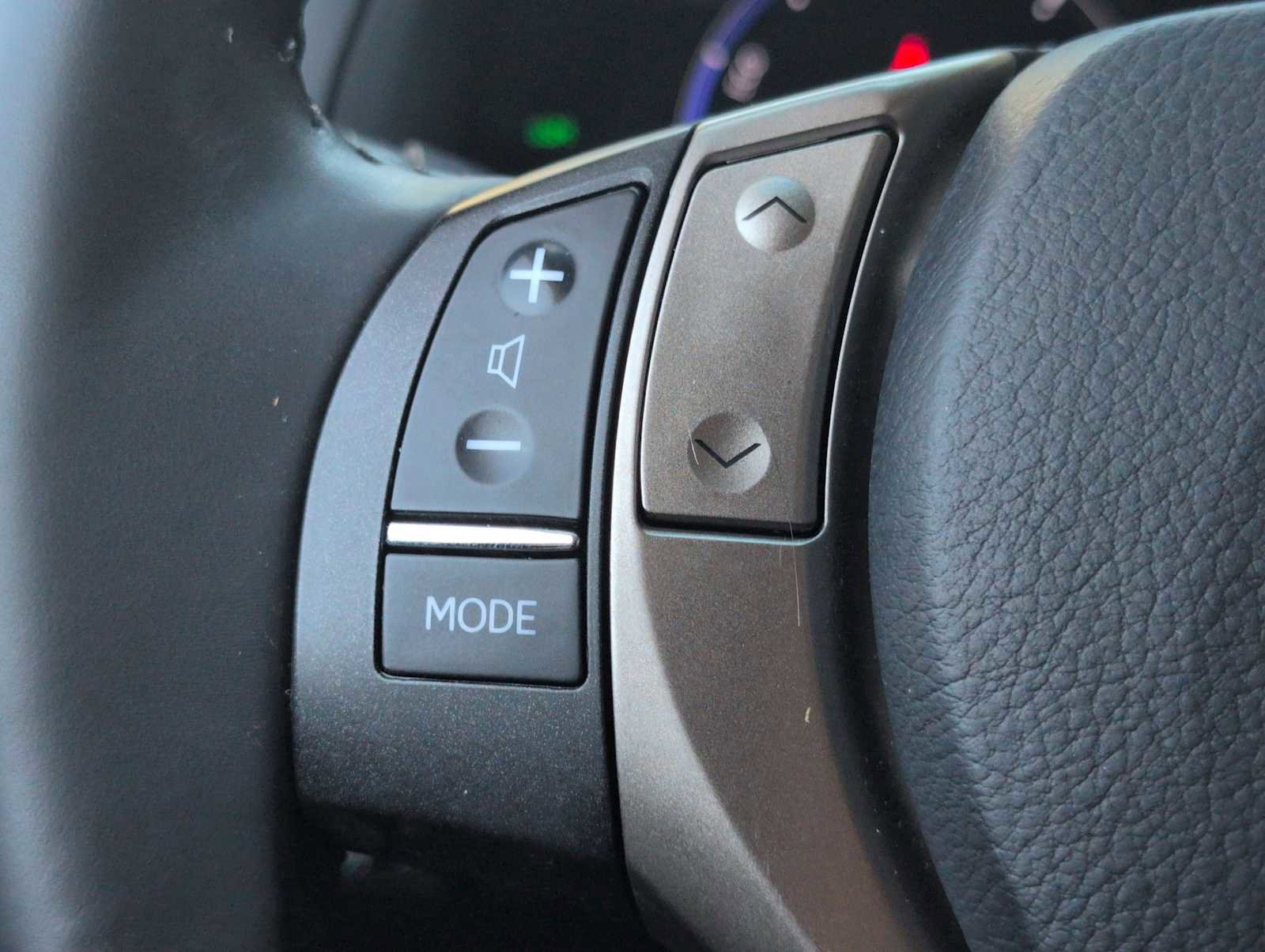 Used 2015 Lexus RX 450h AWD image 23
