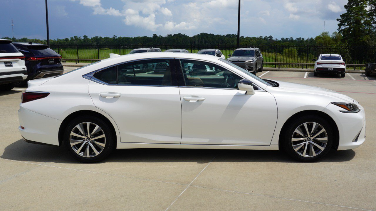 Certified 2021 Lexus ES 350 w/ Premium Package FWD image 4