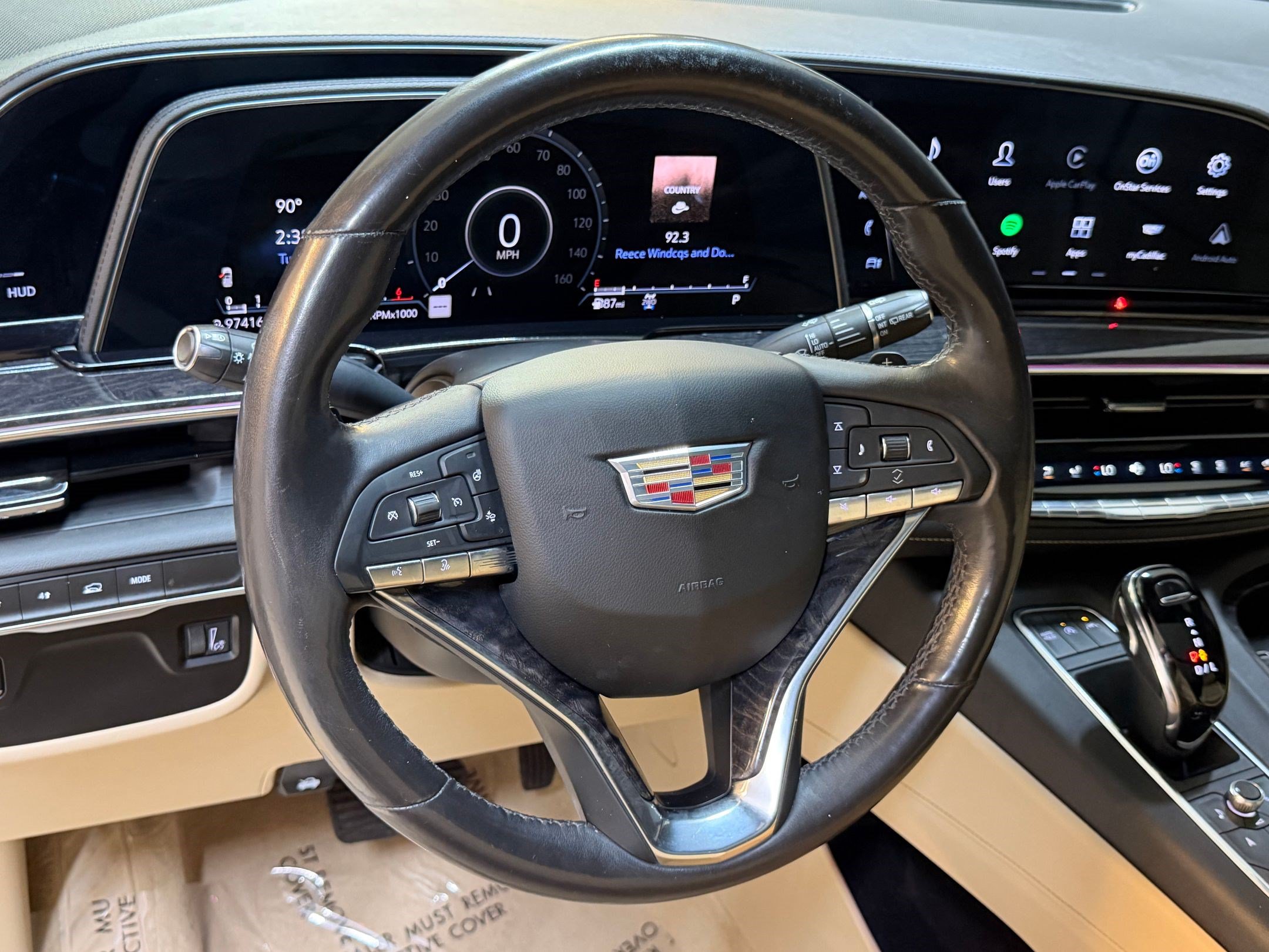 Used 2023 Cadillac Escalade Premium Luxury AWD/4WD image 4