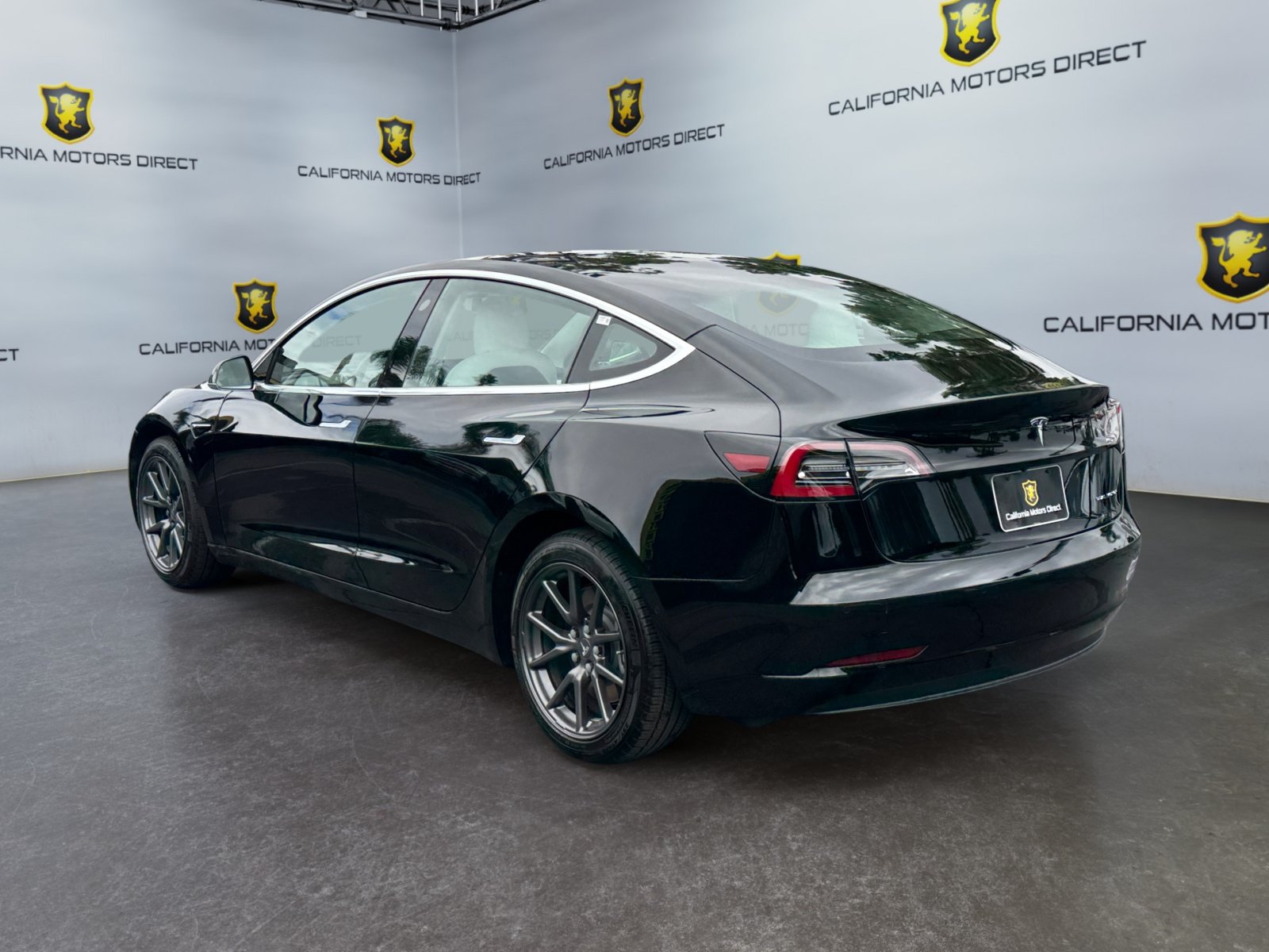 Used 2018 Tesla Model 3 Performance AWD/4WD image 3