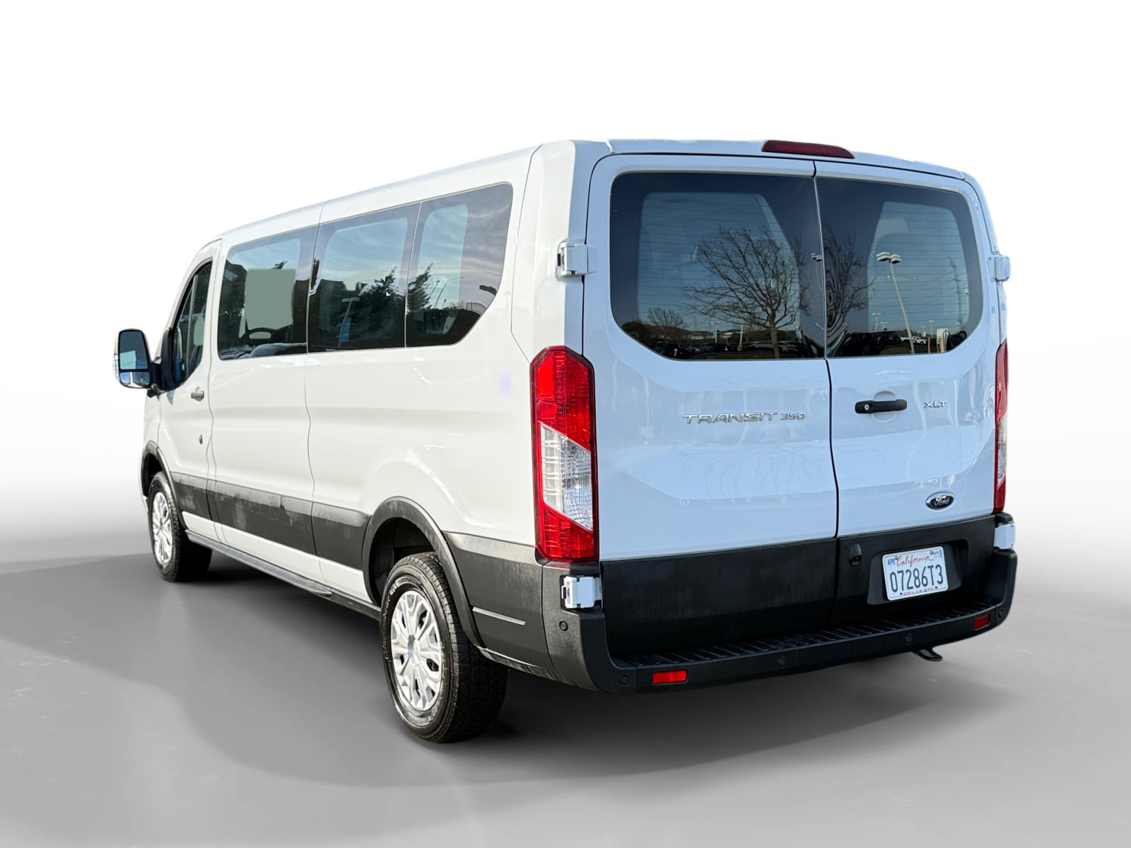 Used 2023 Ford Transit 350 XLT image 3