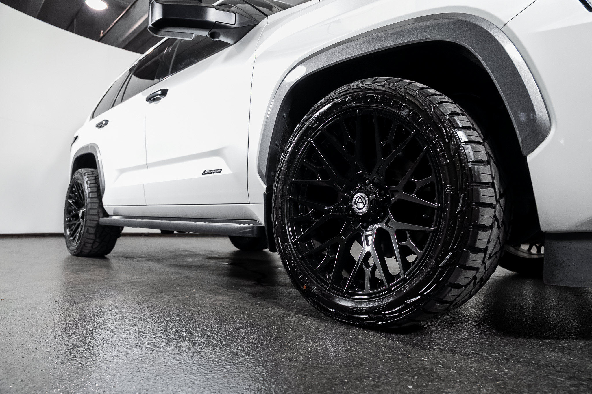 Used 2023 Toyota Sequoia Limited w/ Tow Technology Package RWD image 34