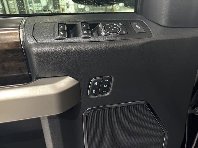 Used 2022 Ford F350 Lariat w/ Lariat Ultimate Package image 11