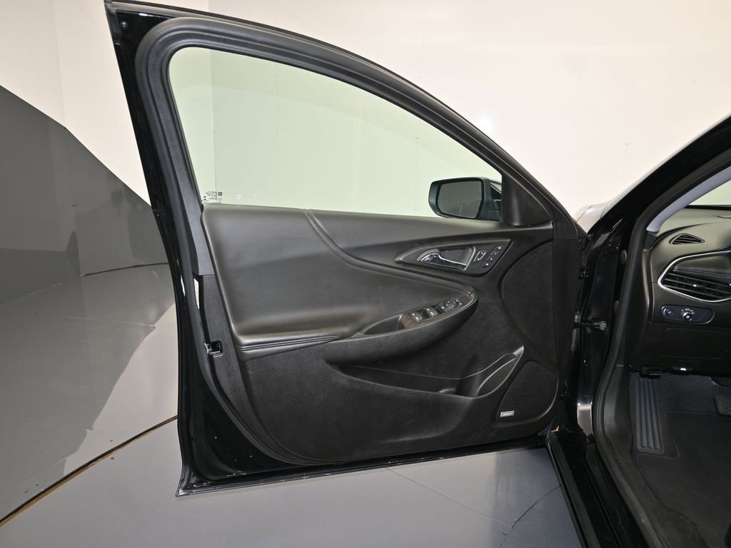 Used 2024 Chevrolet Malibu LT FWD image 10