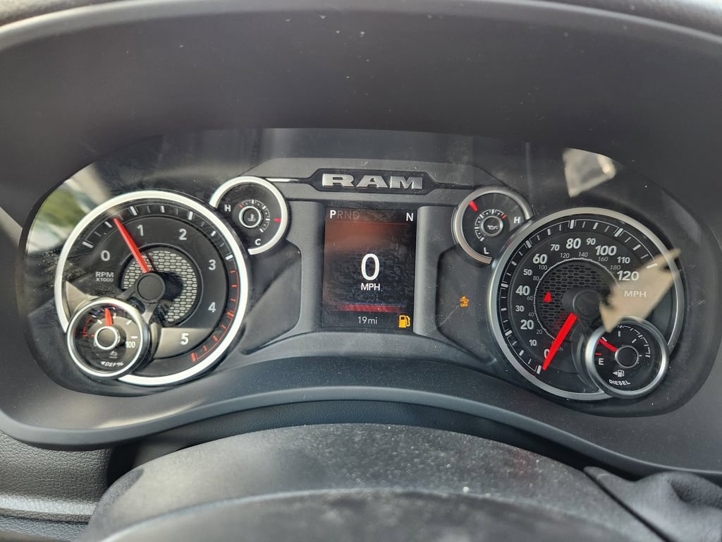 New 2026 RAM 2500 Big Horn AWD/4WD image 16