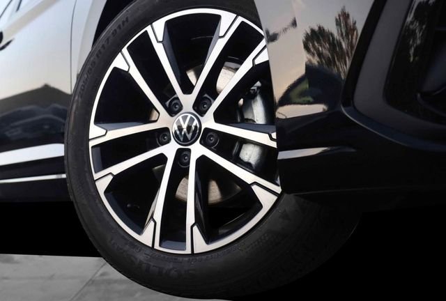 New 2026 Volkswagen Jetta Sport image 3